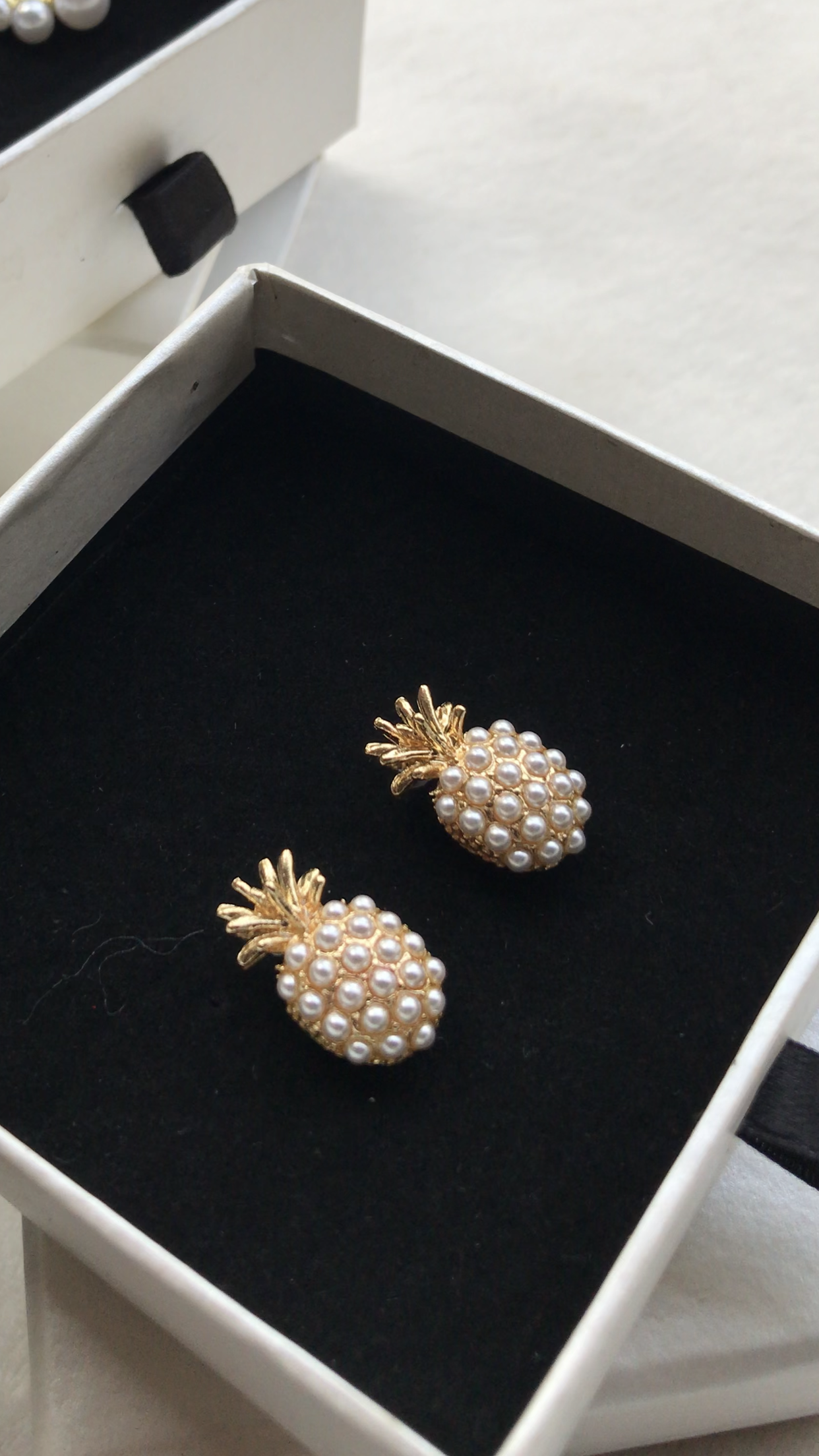 pineapple pearl pop studs